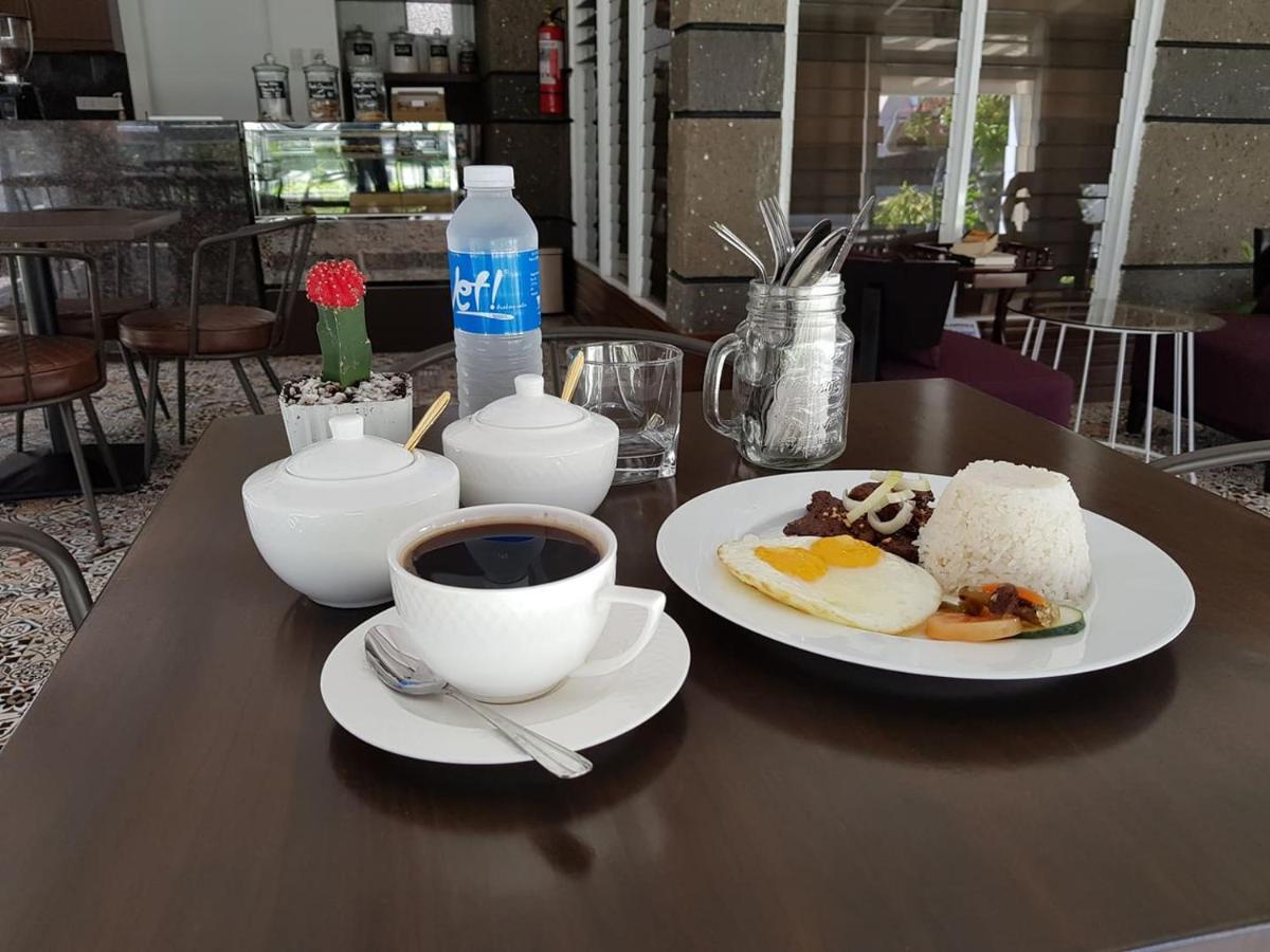 Casa Estela Boutique Hotel & Cafe Calapan Kültér fotó